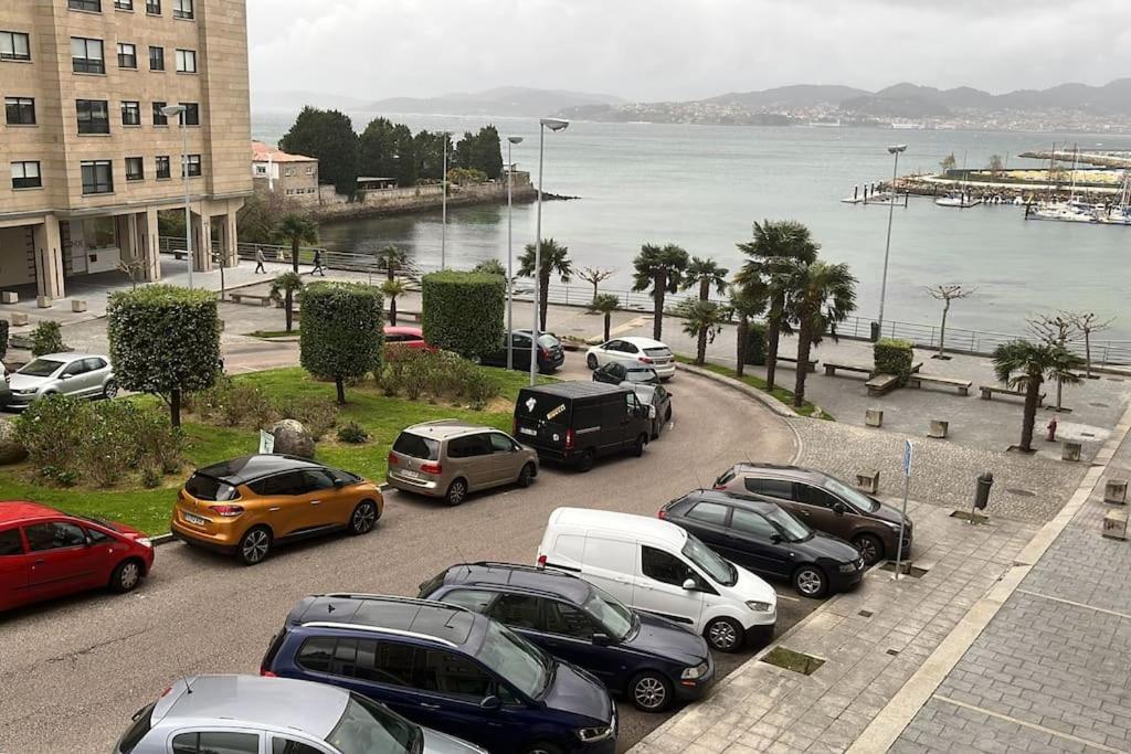 Piso En Bouzas Con Vistas A La Ria Appartamento *