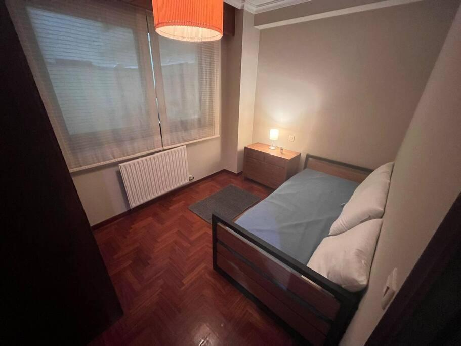 Piso En Bouzas Con Vistas A La Ria Appartamento